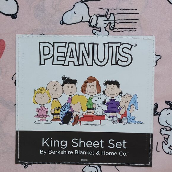 Peanuts Snoopy King Sheet Set By Berkshire Hearts Woodstock Valentines Pink - Picture 3 of 7